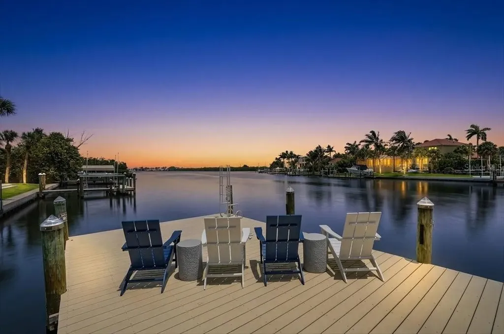 208 N Polk Drive Sarasota FL 34236