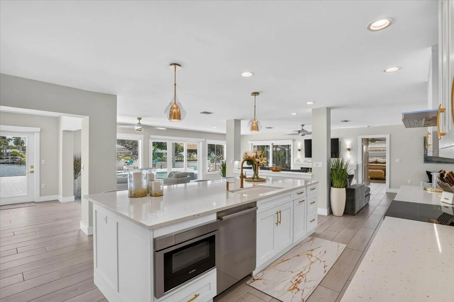 208 N Polk Drive Sarasota FL 34236