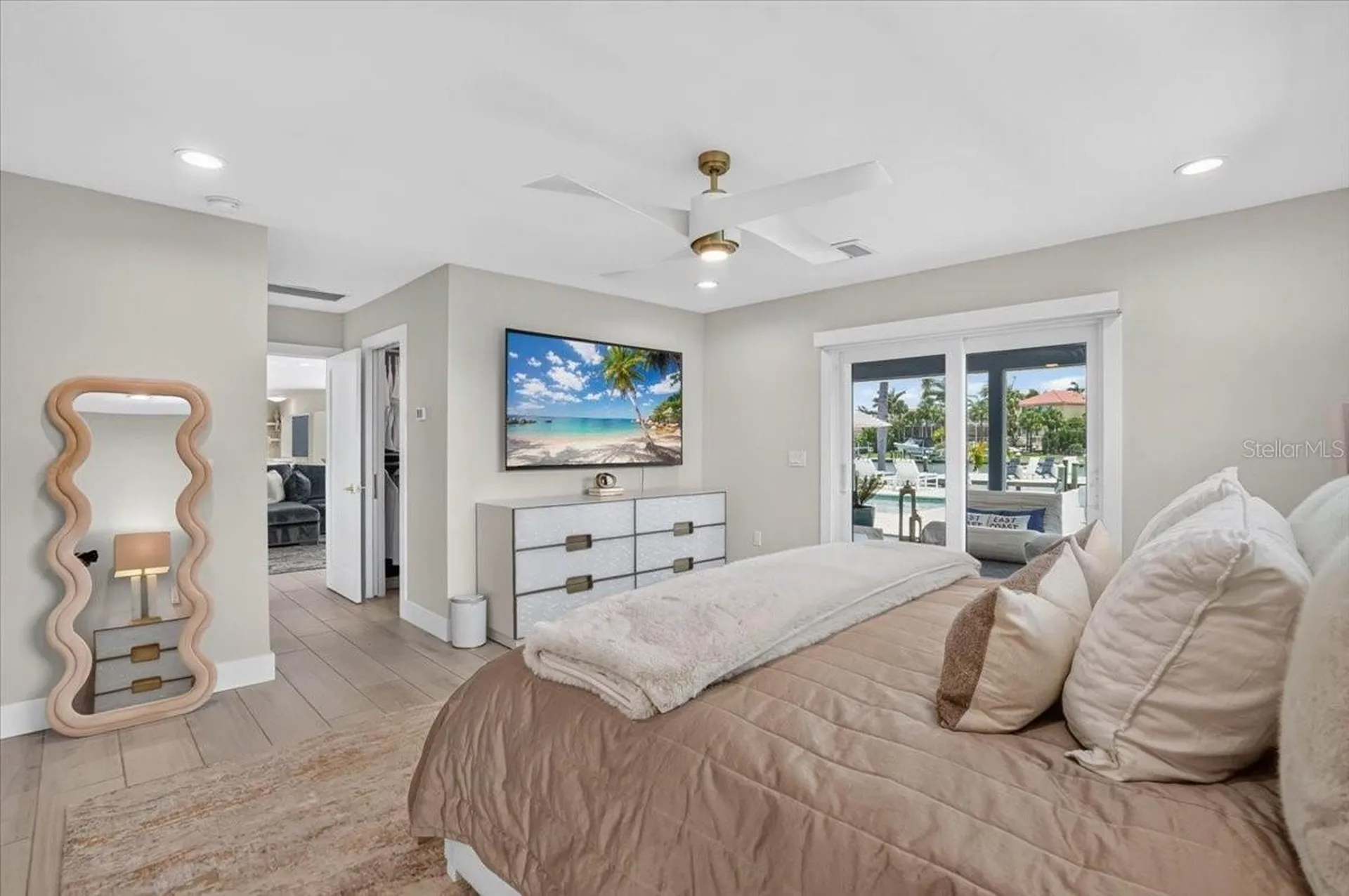 208 N Polk Drive Sarasota FL 34236