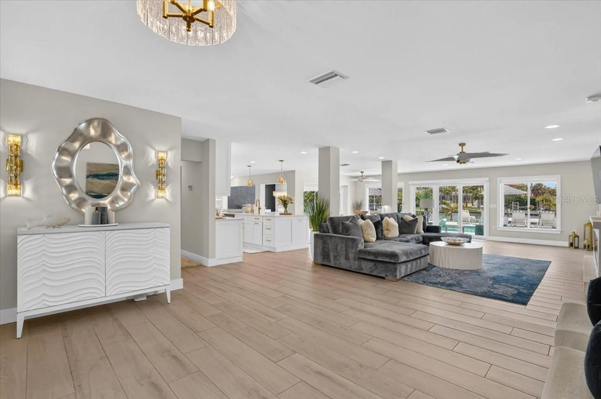 208 N Polk Drive Sarasota FL 34236