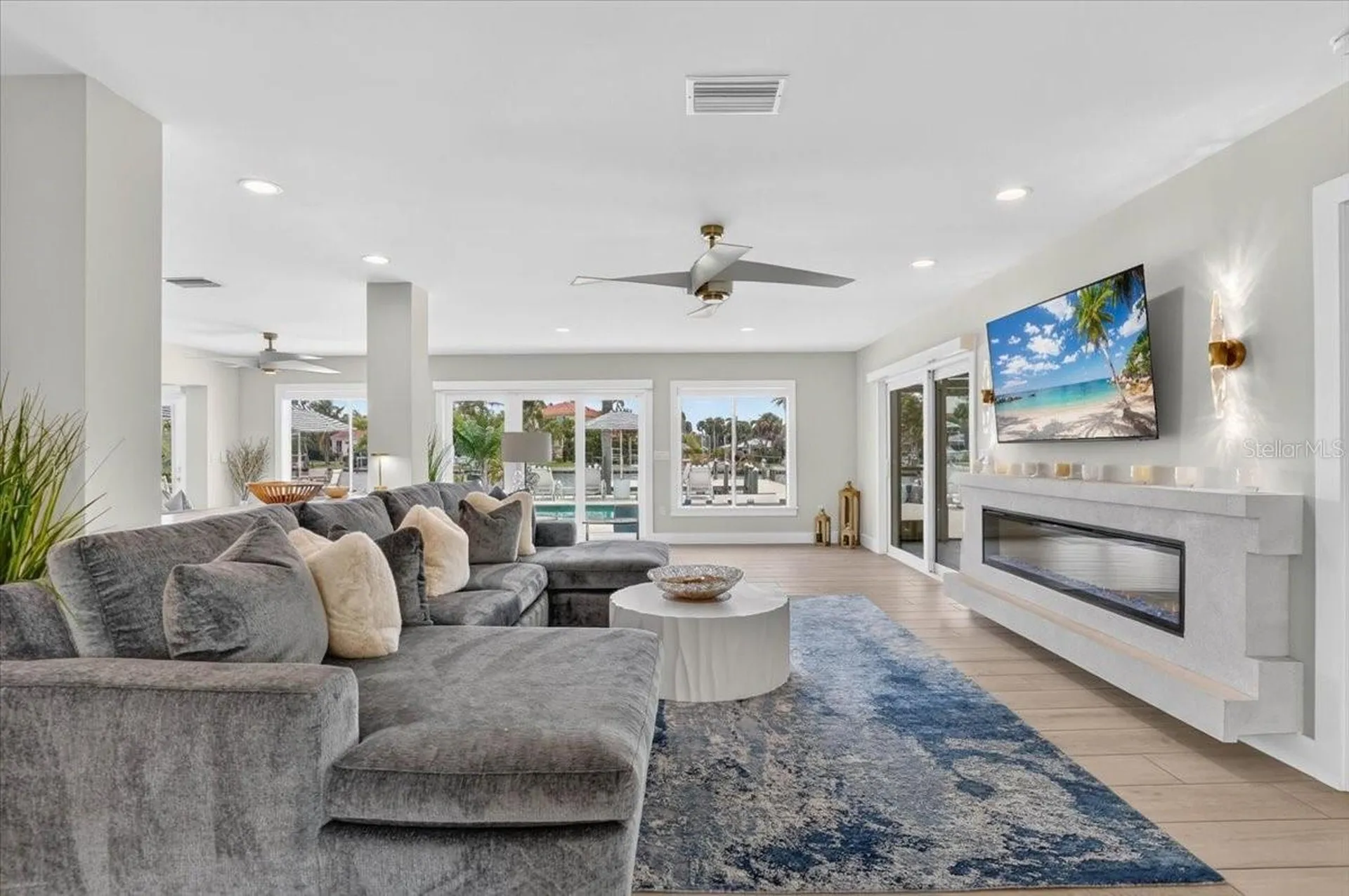 208 N Polk Drive Sarasota FL 34236