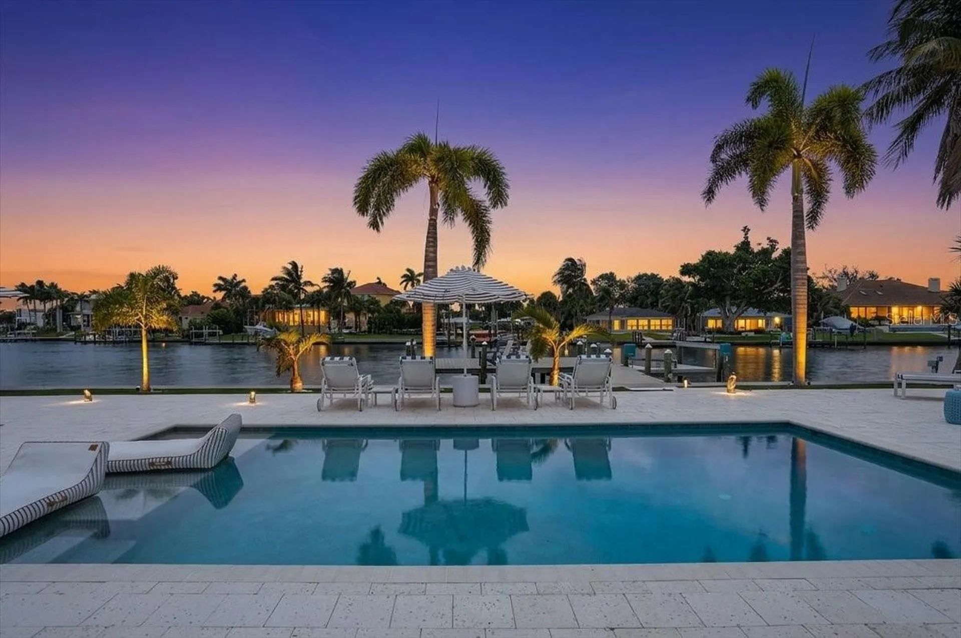 208 N Polk Drive Sarasota FL 34236