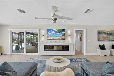 208 N Polk Drive Sarasota FL 34236