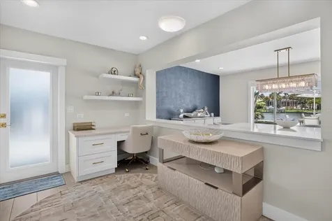 208 N Polk Drive Sarasota FL 34236