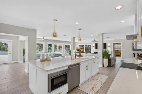 208 N Polk Drive Sarasota FL 34236