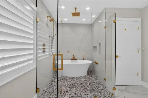 208 N Polk Drive Sarasota FL 34236