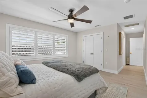 208 N Polk Drive Sarasota FL 34236