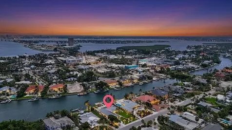208 N Polk Drive Sarasota FL 34236