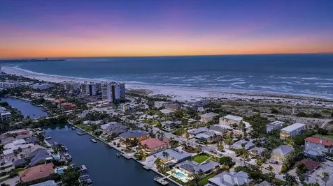 208 N Polk Drive Sarasota FL 34236