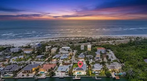 208 N Polk Drive Sarasota FL 34236