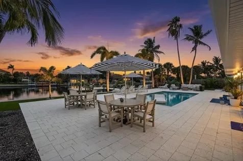 208 N Polk Drive Sarasota FL 34236