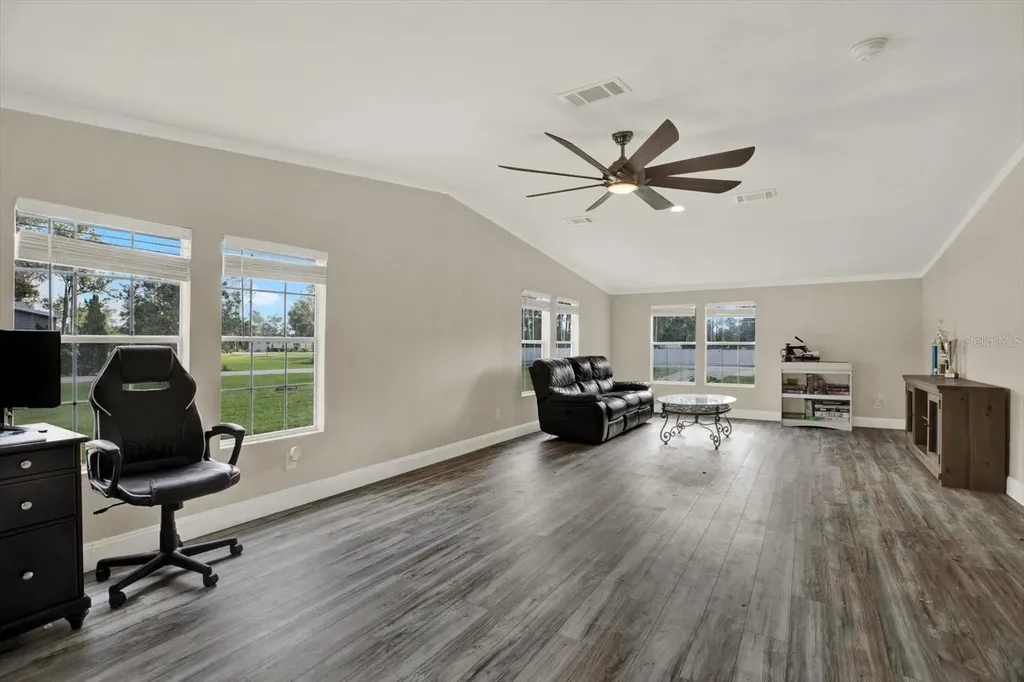 13611 Mcintosh Drive Dade City FL 33525