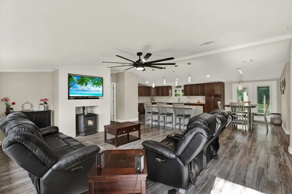 13611 Mcintosh Drive Dade City FL 33525