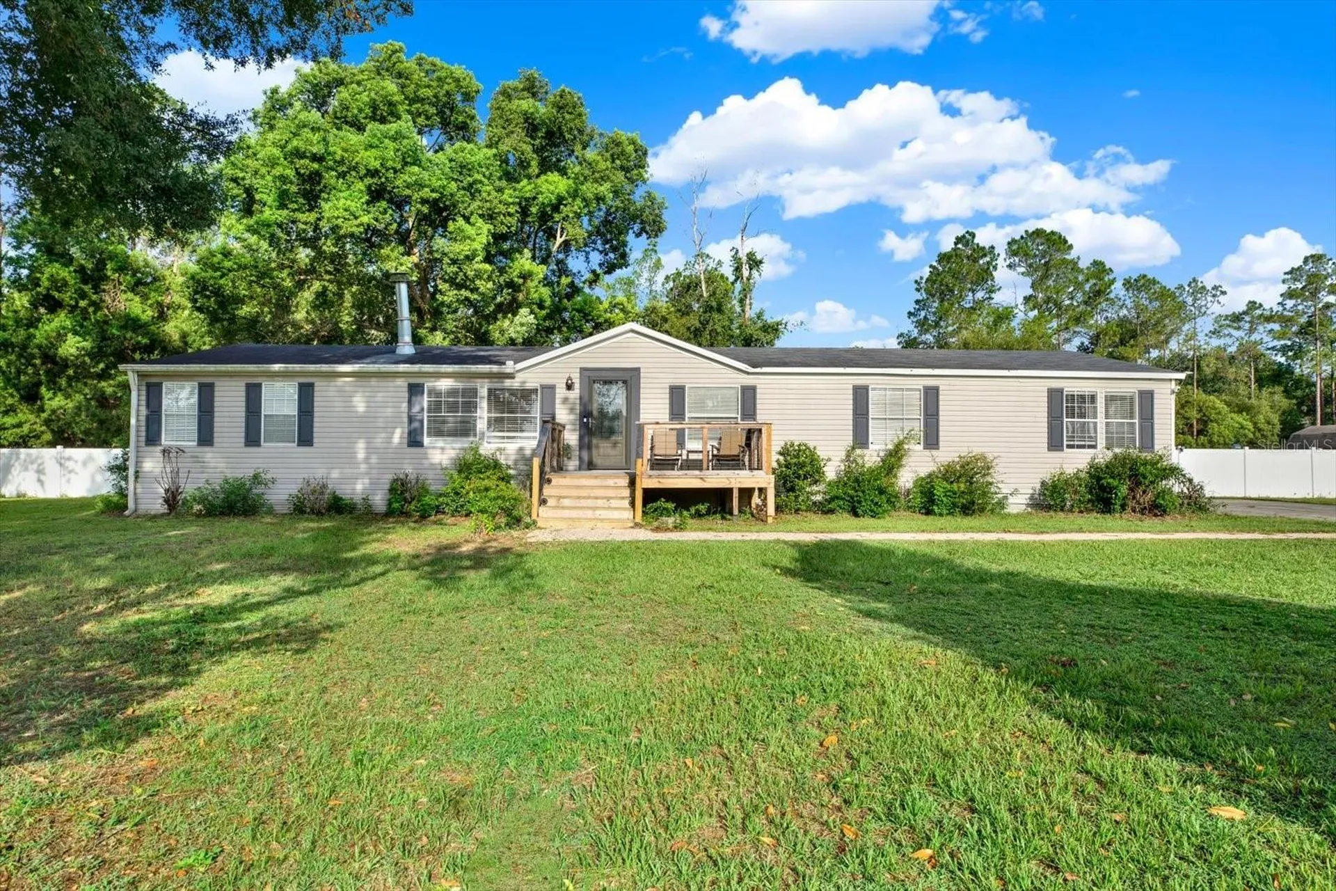 13611 Mcintosh Drive Dade City FL 33525