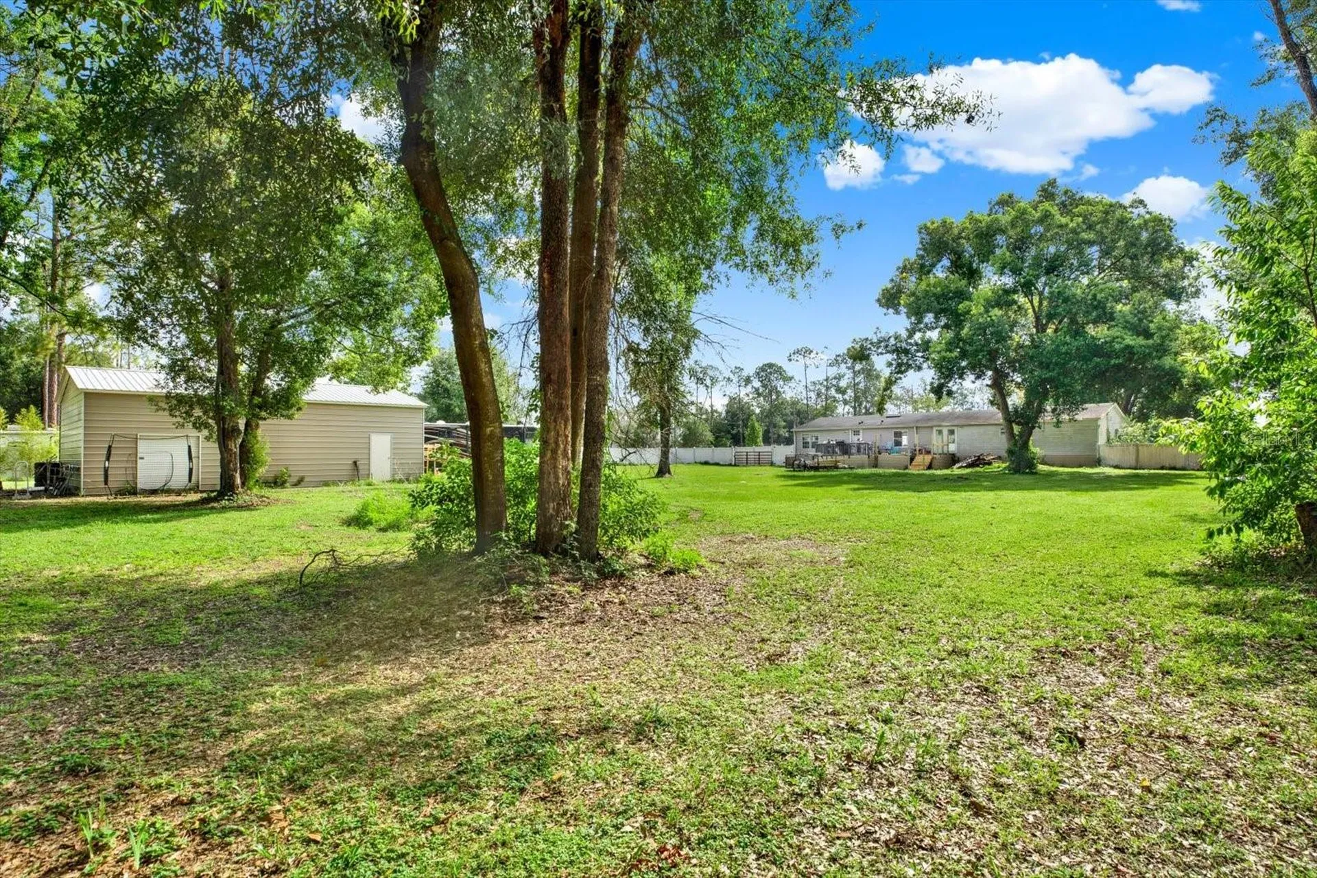 13611 Mcintosh Drive Dade City FL 33525
