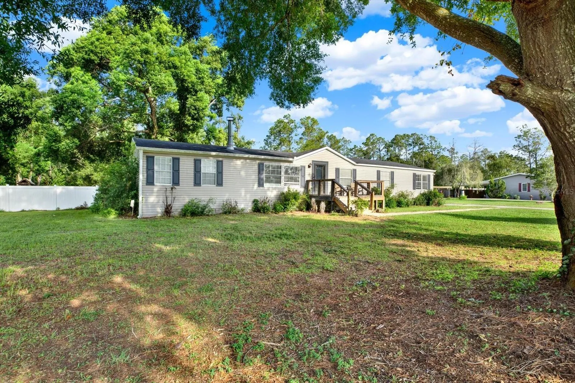 13611 Mcintosh Drive Dade City FL 33525