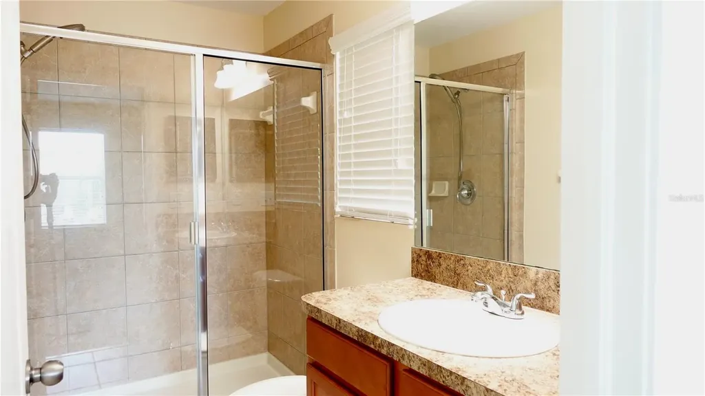 8548 Gablebend Way Tampa FL 33647