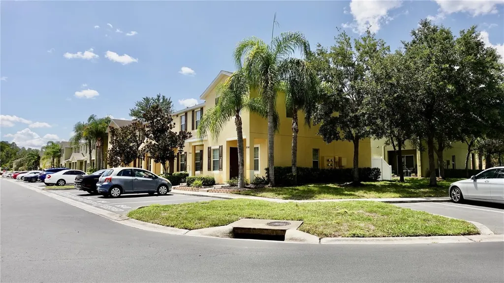 8548 Gablebend Way Tampa FL 33647