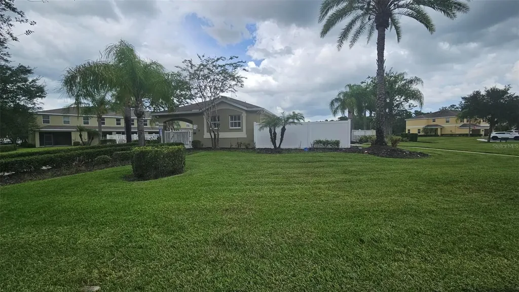 8548 Gablebend Way Tampa FL 33647