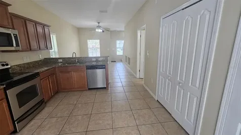 8548 Gablebend Way Tampa FL 33647