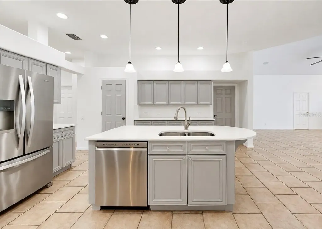 6105 Audubon Manor Boulevard Lithia FL 33547