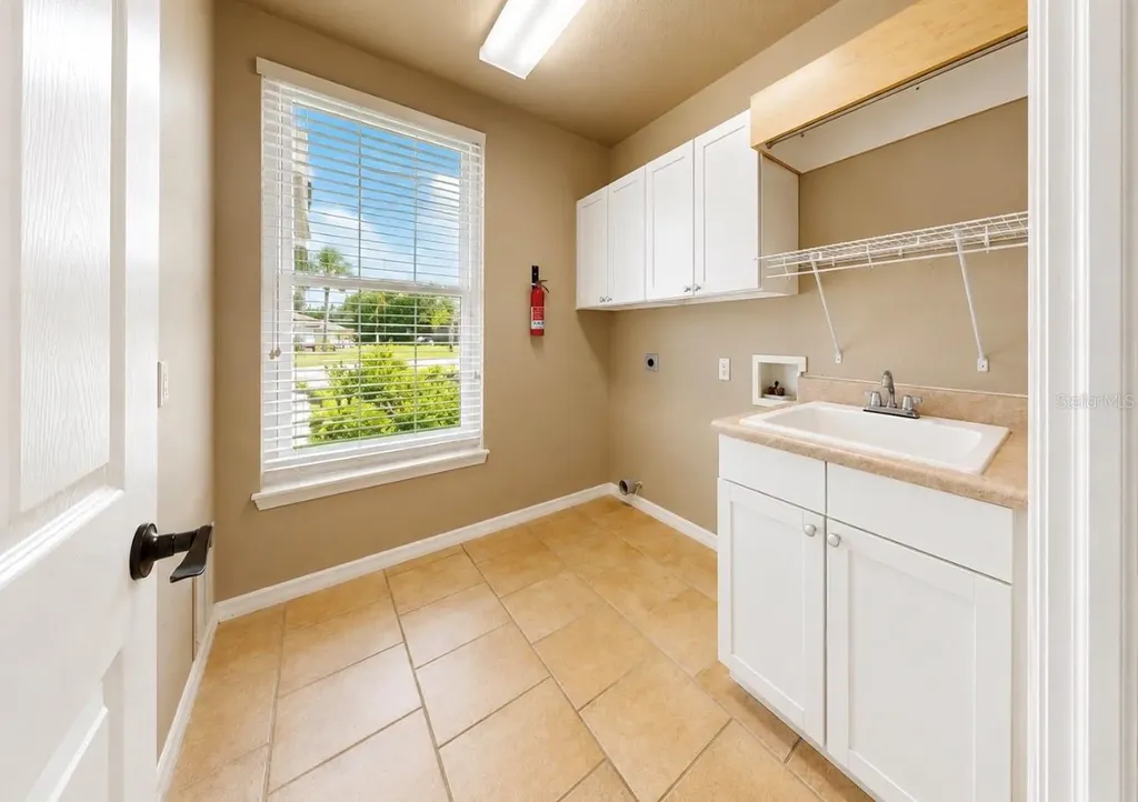 6105 Audubon Manor Boulevard Lithia FL 33547
