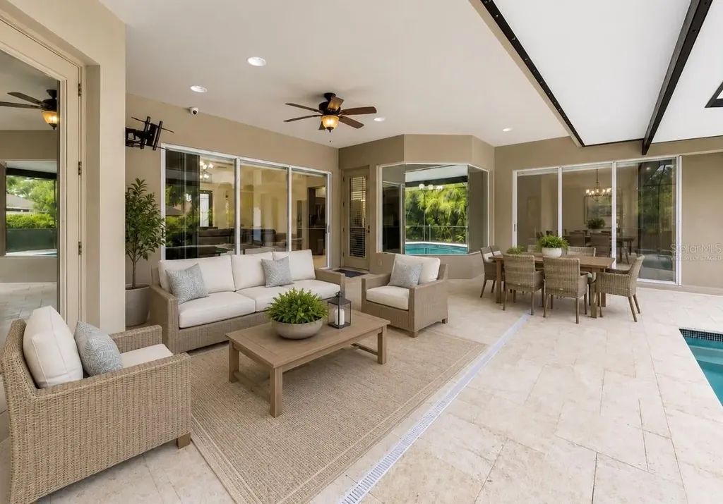 6105 Audubon Manor Boulevard Lithia FL 33547