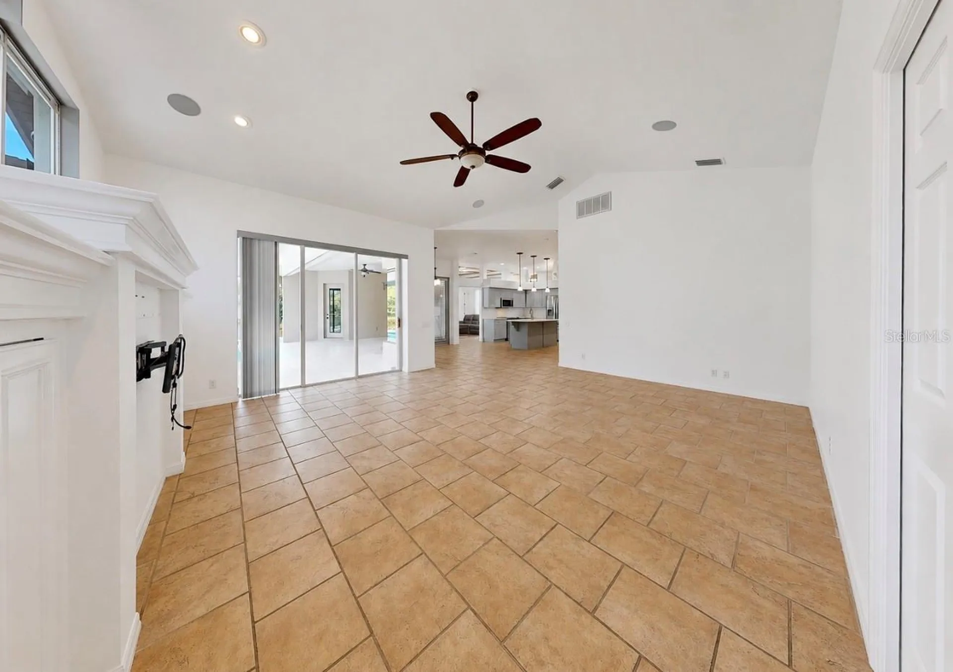 6105 Audubon Manor Boulevard Lithia FL 33547
