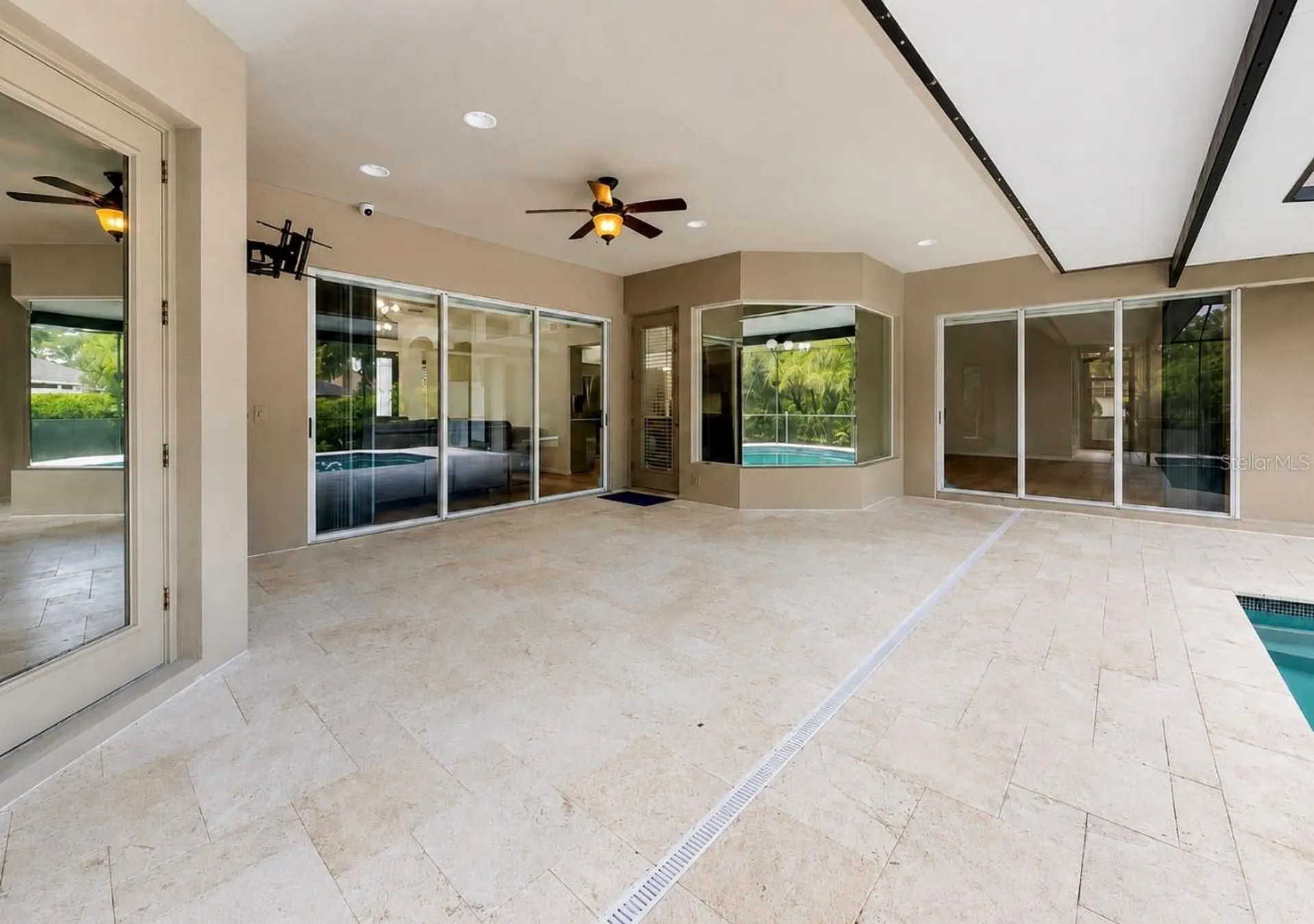 6105 Audubon Manor Boulevard Lithia FL 33547