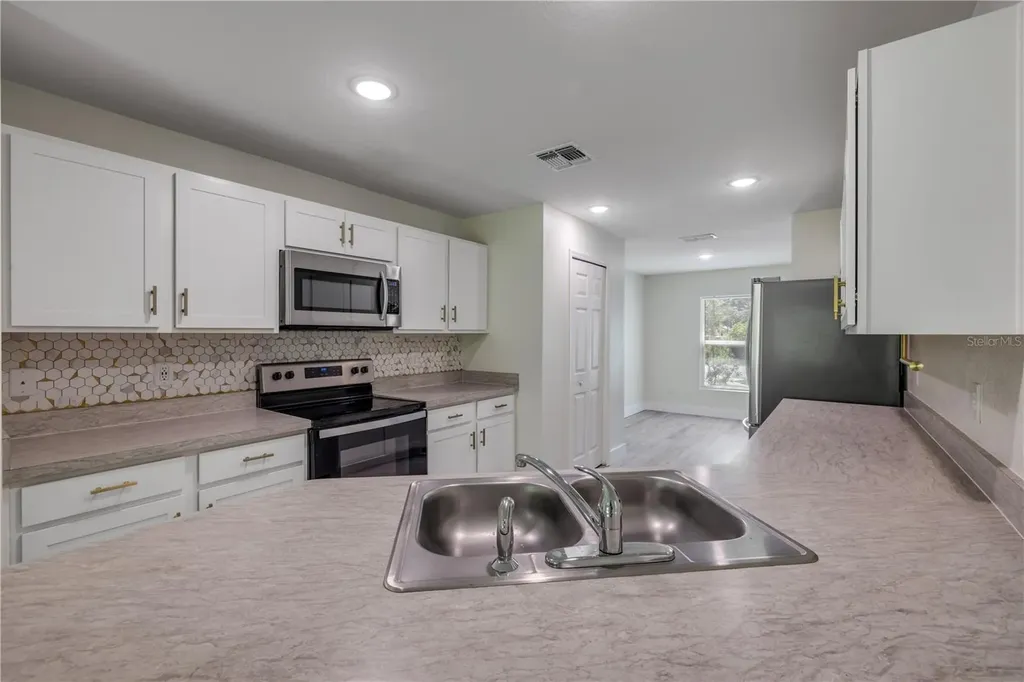 176 Pine Grove Drive Palm Coast FL 32164
