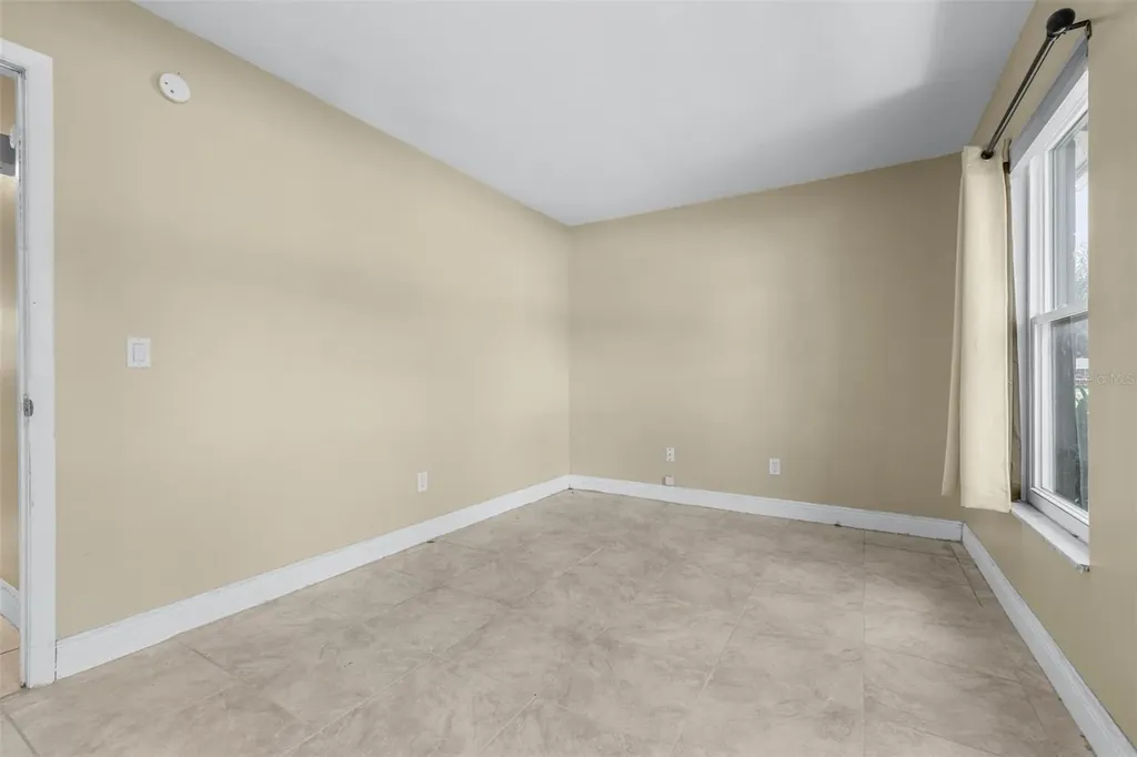 911 W Gaston Place Tampa FL 33604