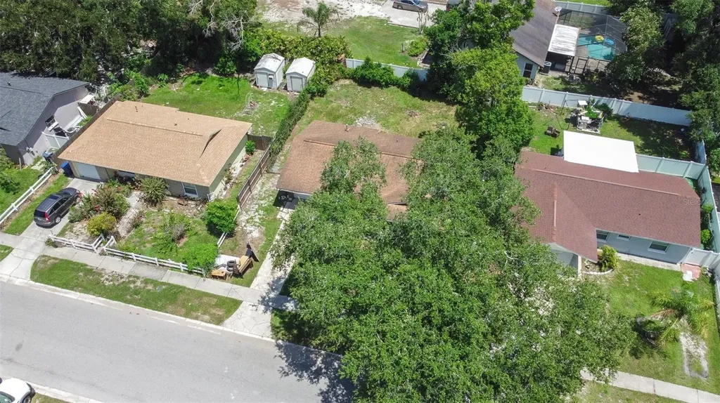 911 W Gaston Place Tampa FL 33604