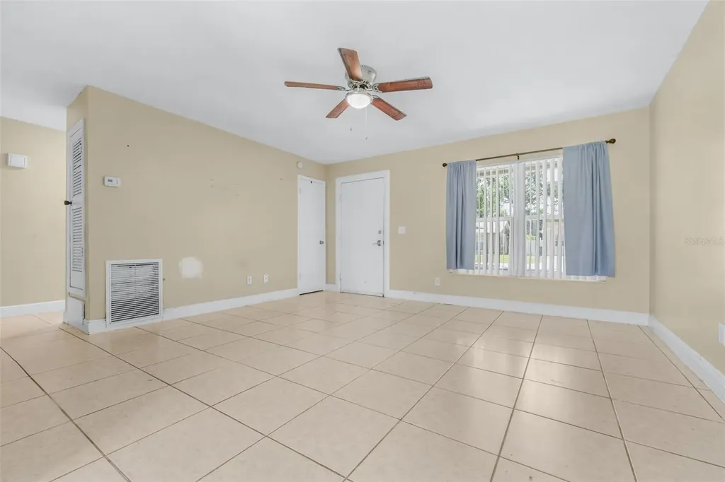 911 W Gaston Place Tampa FL 33604