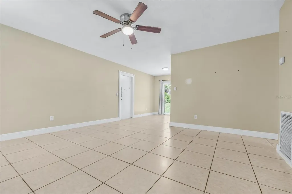 911 W Gaston Place Tampa FL 33604