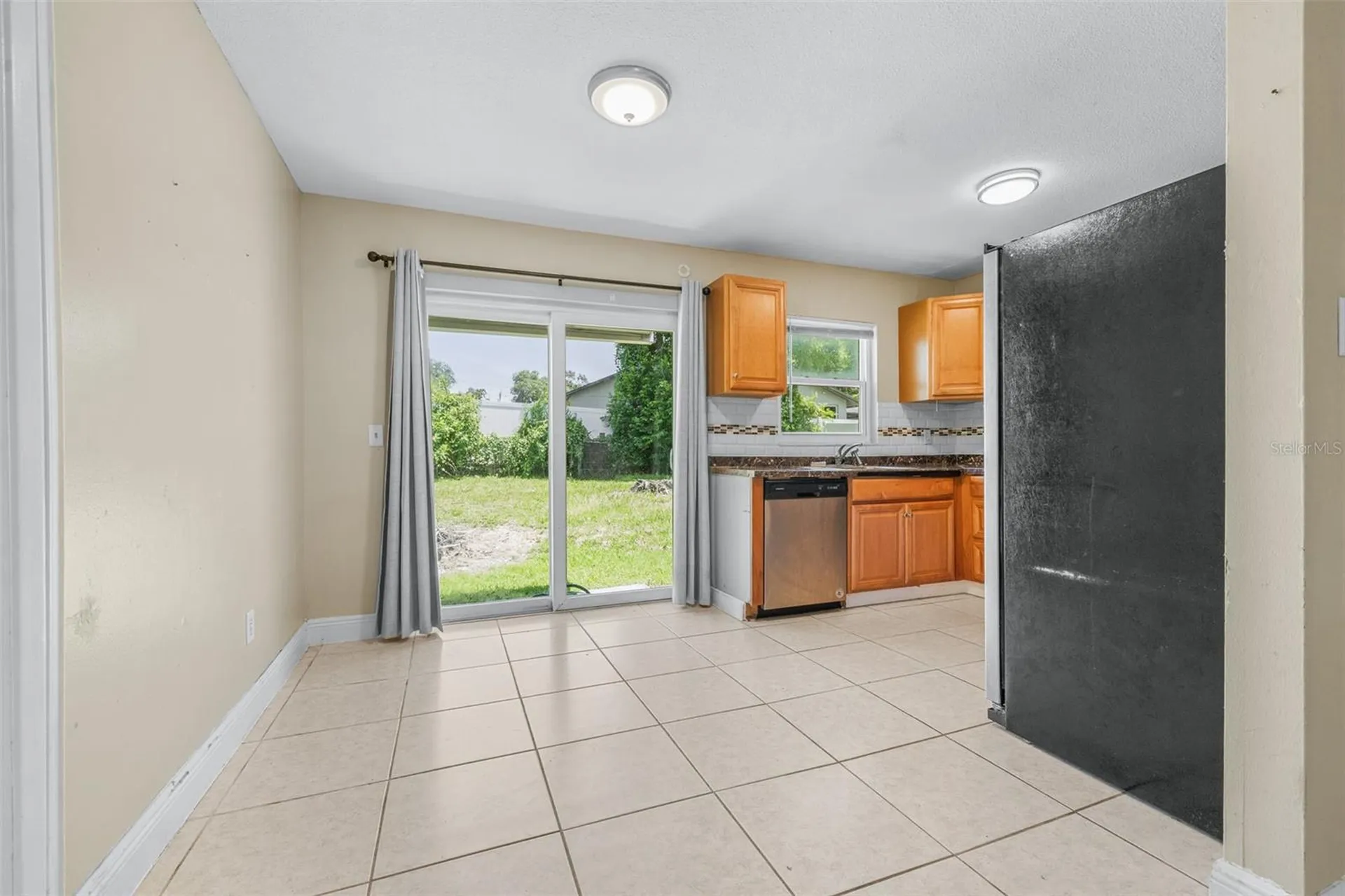 911 W Gaston Place Tampa FL 33604