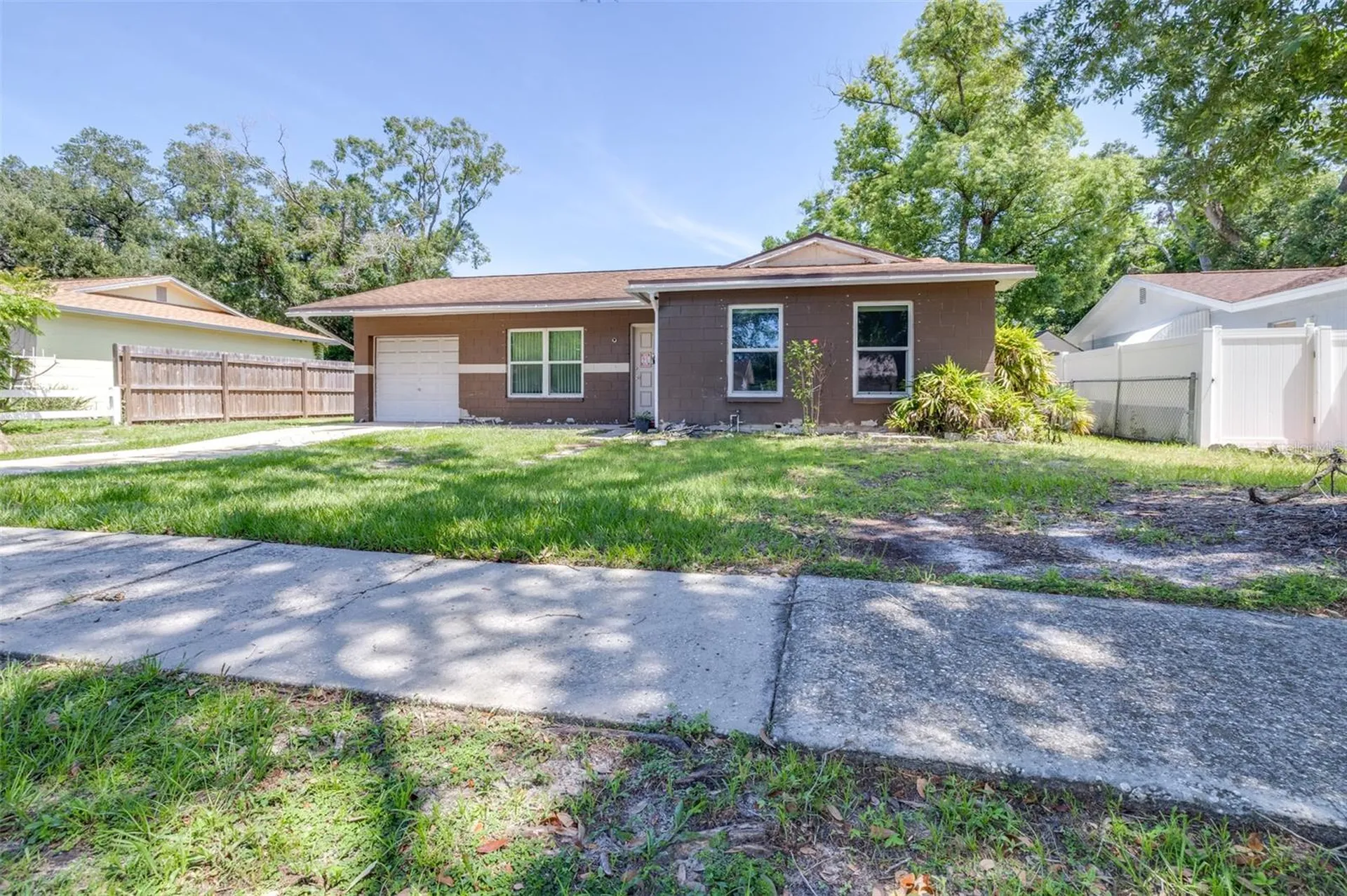 911 W Gaston Place Tampa FL 33604