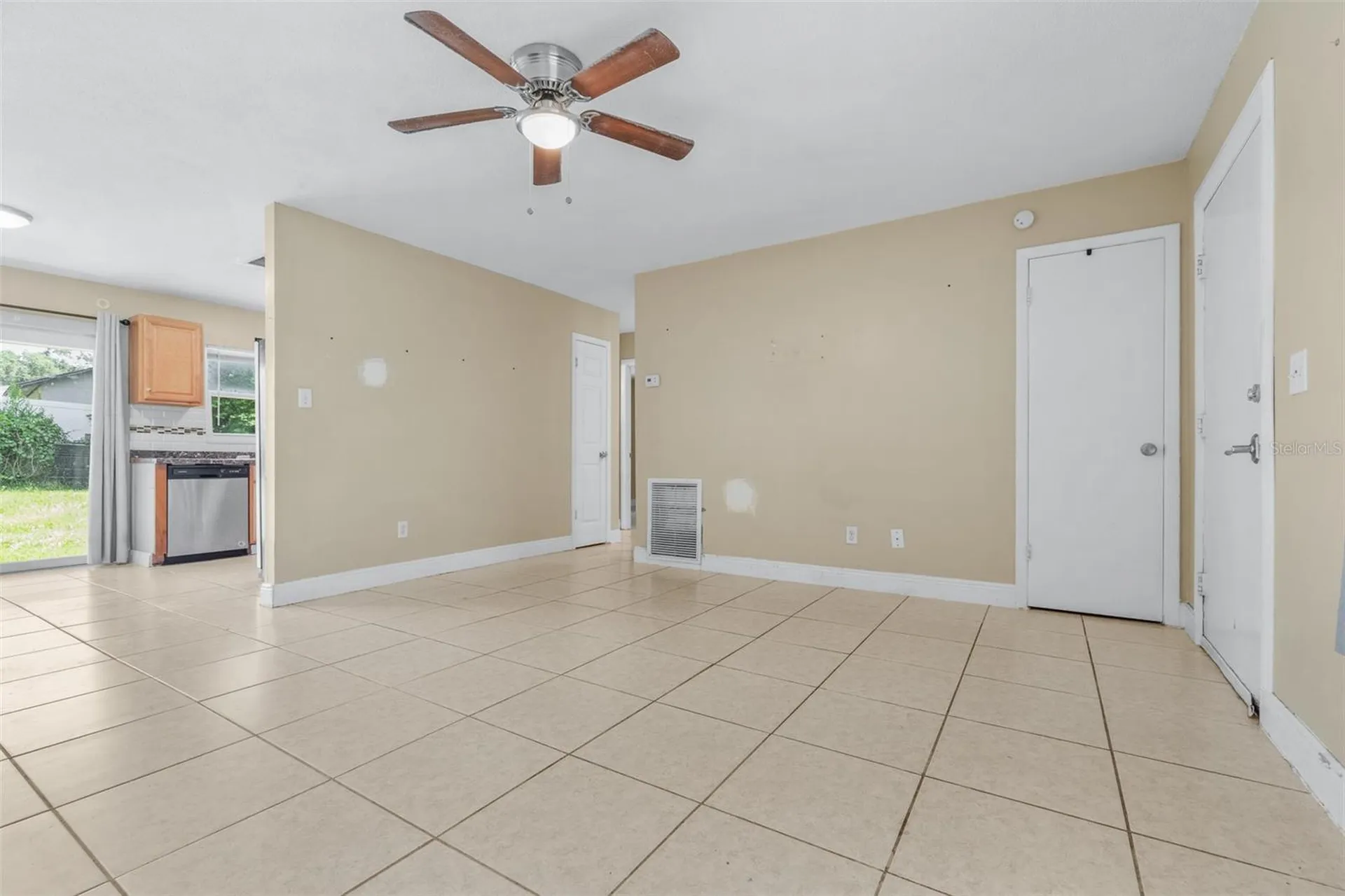 911 W Gaston Place Tampa FL 33604