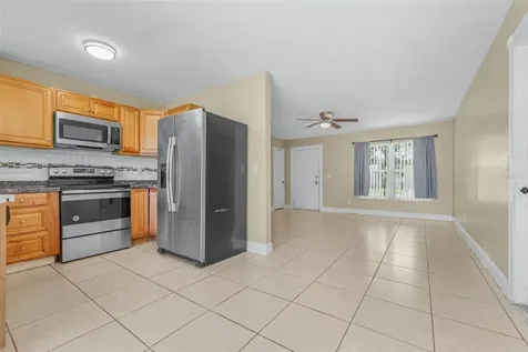 911 W Gaston Place Tampa FL 33604