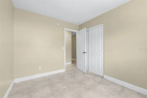 911 W Gaston Place Tampa FL 33604