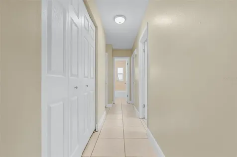 911 W Gaston Place Tampa FL 33604