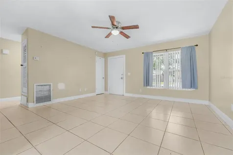 911 W Gaston Place Tampa FL 33604