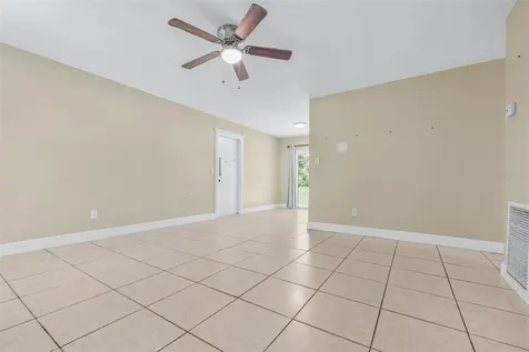 911 W Gaston Place Tampa FL 33604