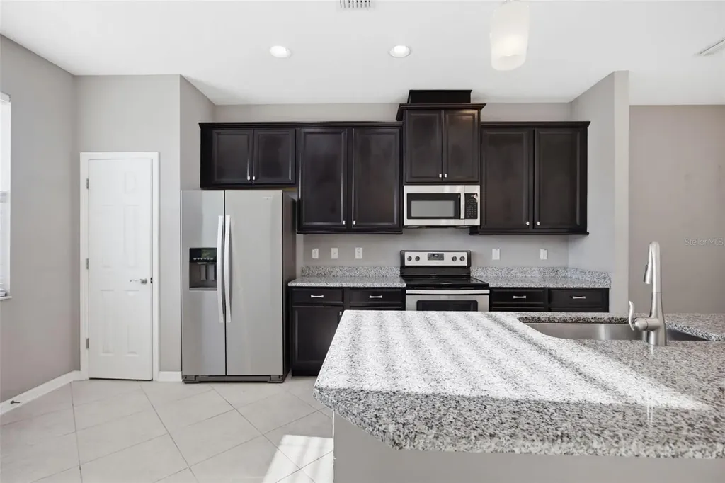 4905 Wandering Way Wesley Chapel FL 33544