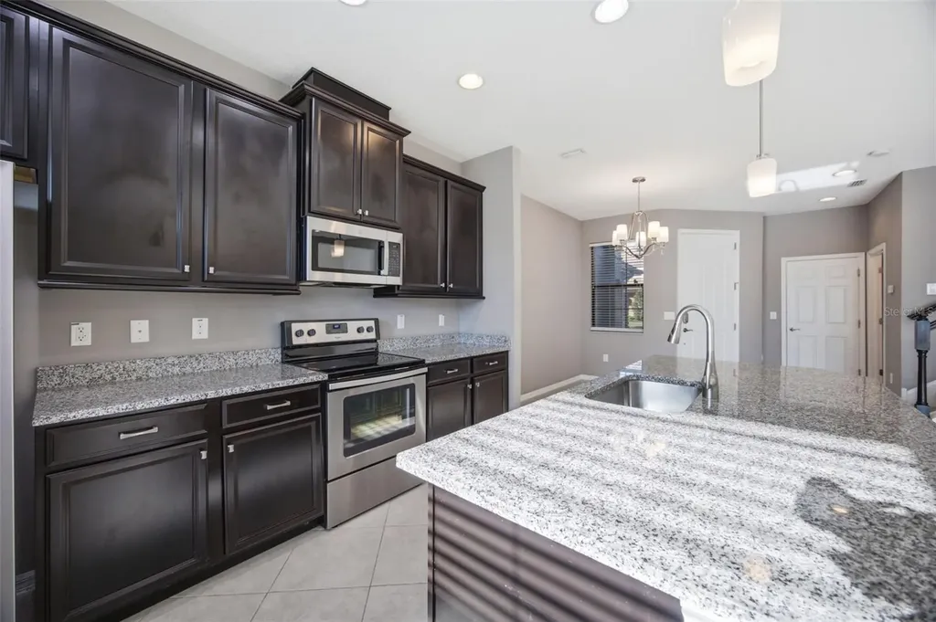 4905 Wandering Way Wesley Chapel FL 33544