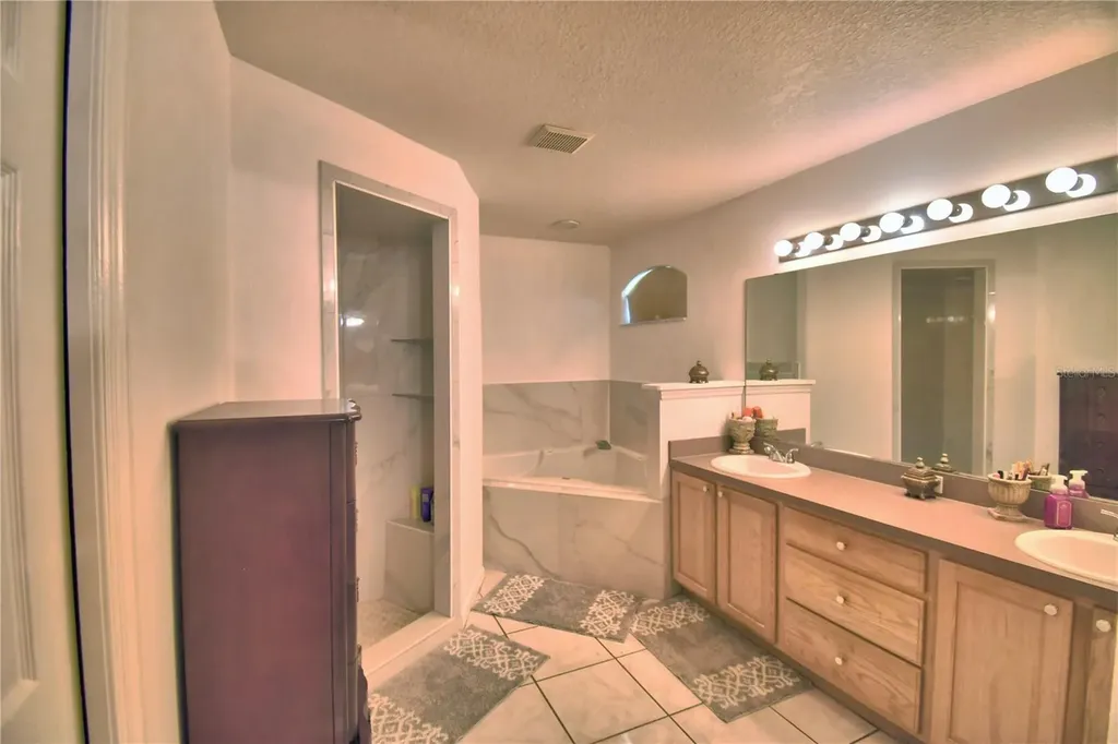 166 Winona Circle Auburndale FL 33823
