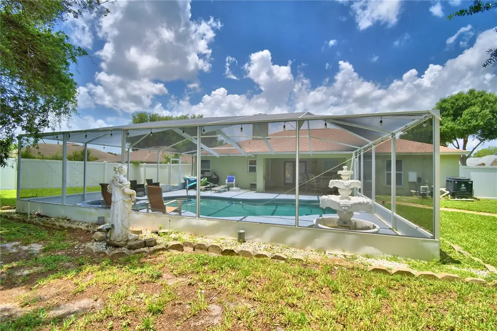 166 Winona Circle Auburndale FL 33823