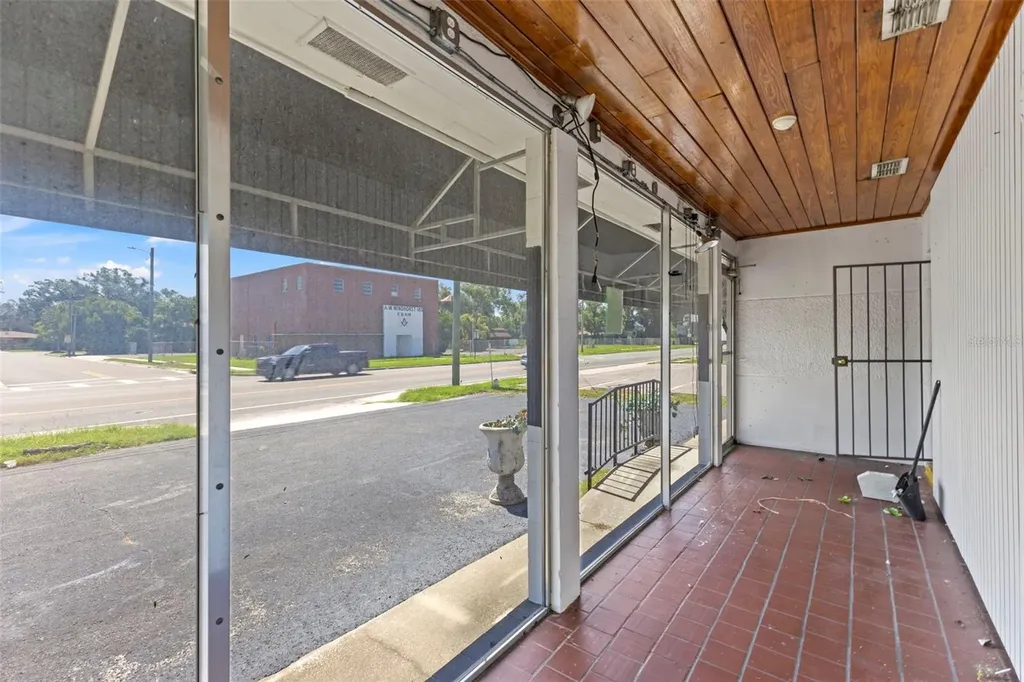 5034 N Nebraska Avenue Tampa FL 33603