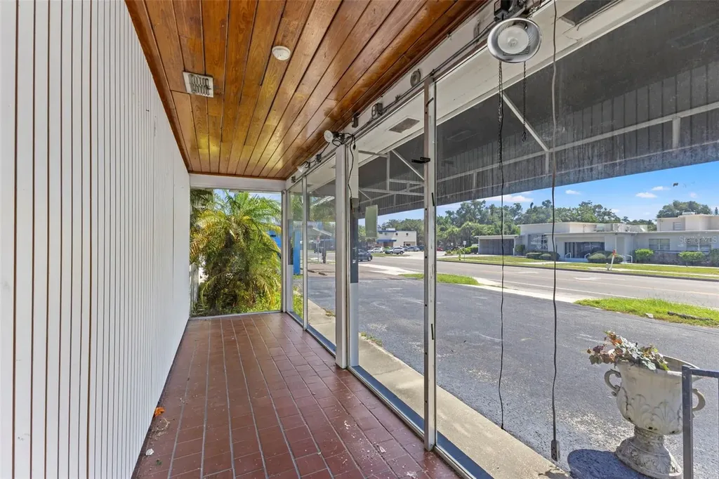 5034 N Nebraska Avenue Tampa FL 33603