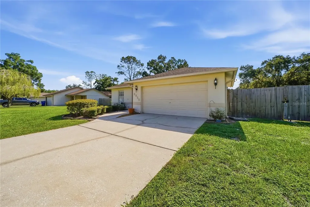 3828 Hollow Oak Place Land O Lakes FL 34639