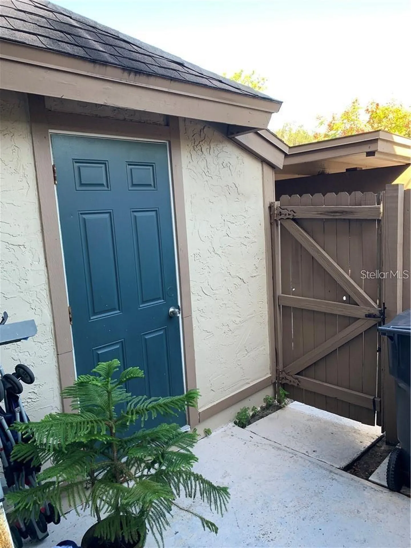 913 Buck Court Brandon FL 33511